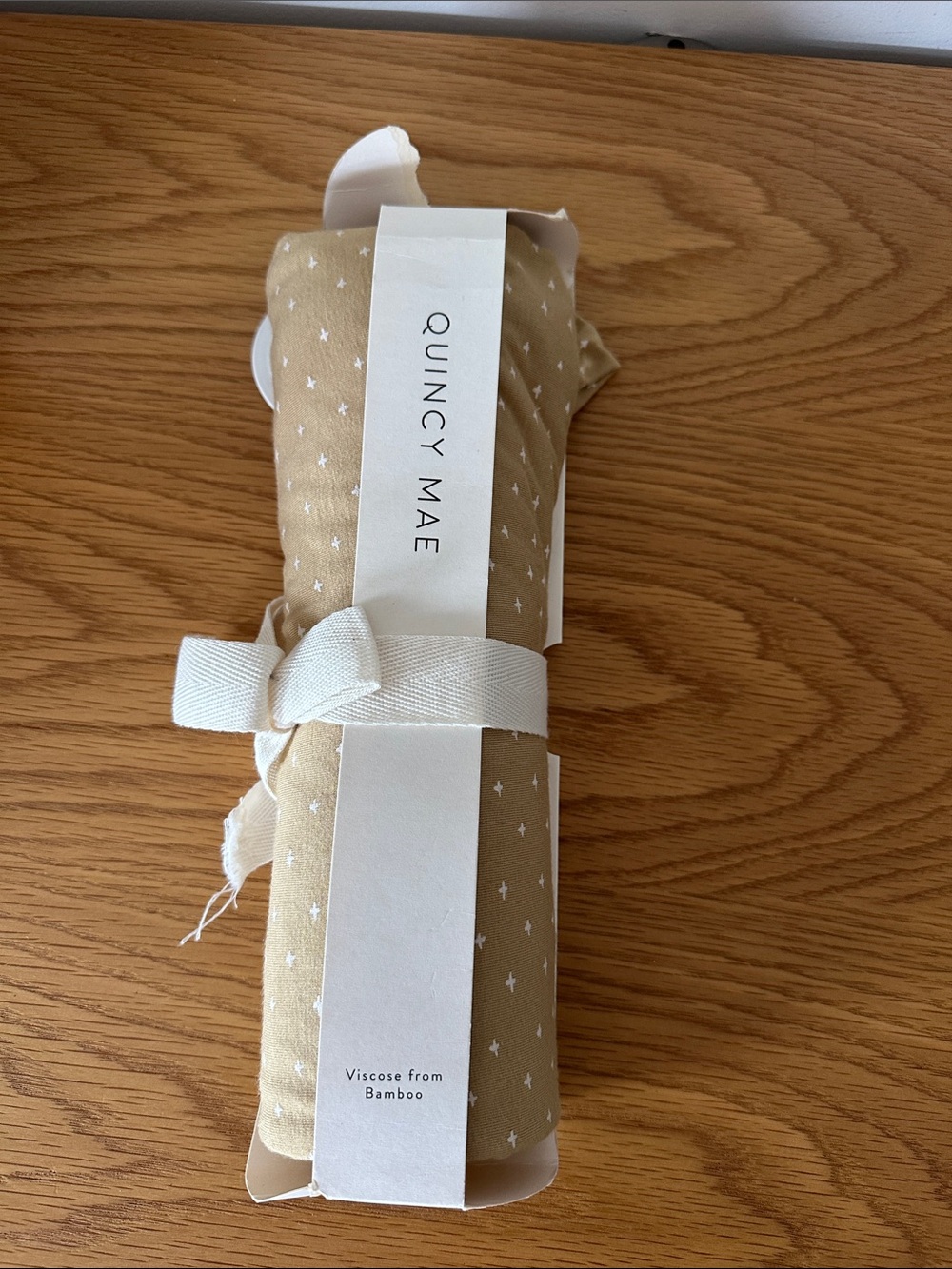 Quincy Mae Bath Wrap in Light Tan with White Stars